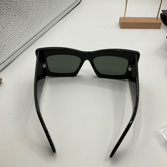 Gucci GG1842S SUNGLASSES - Picture 12 of 12
